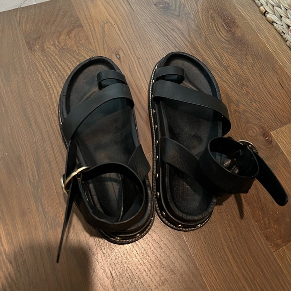 Topshop Platform Sandals - Picture 2 of 3